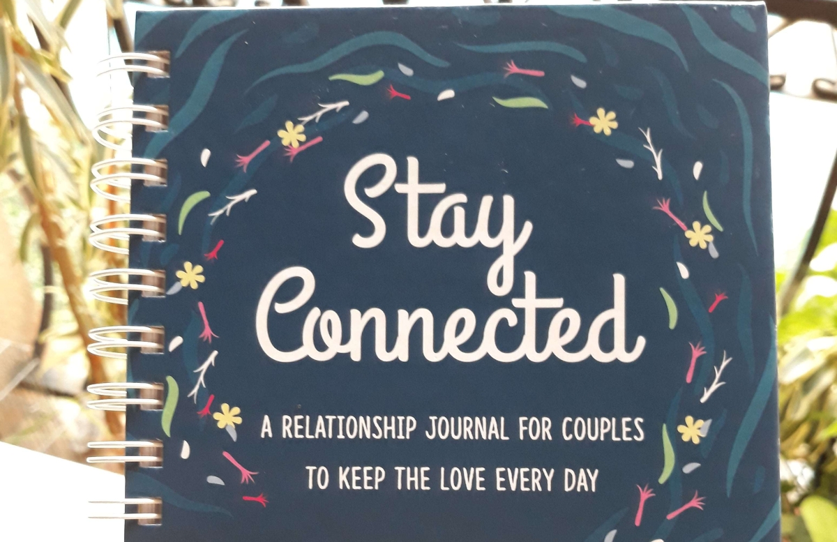 Stay Connected and Protect your Marriage – Daily Moments of Bliss